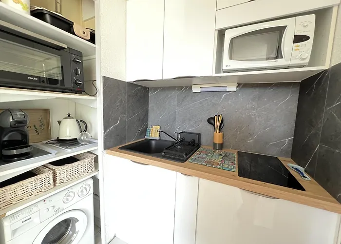 Sol-y-days Cyprianes Grande Terrasse Avec Piscine *